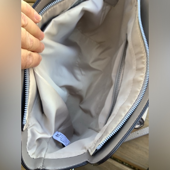 ELEGANT NINE WEST TOTE BAG 🌷🌷 - Picture 11 of 14